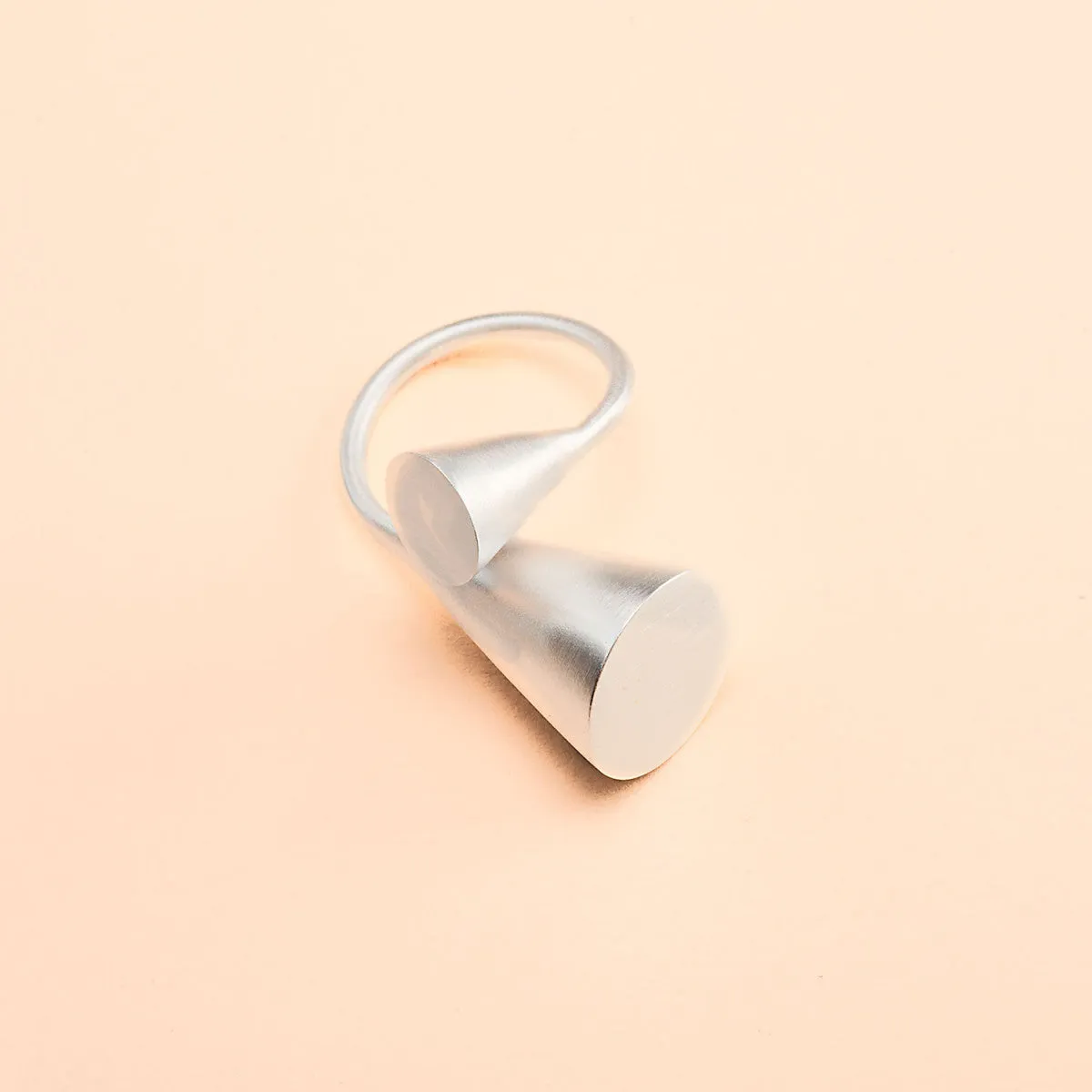 Double Cone Cross Ring