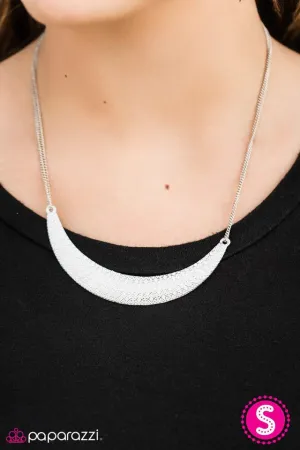 Paparazzi Necklace ~ MOONsoon Season - White