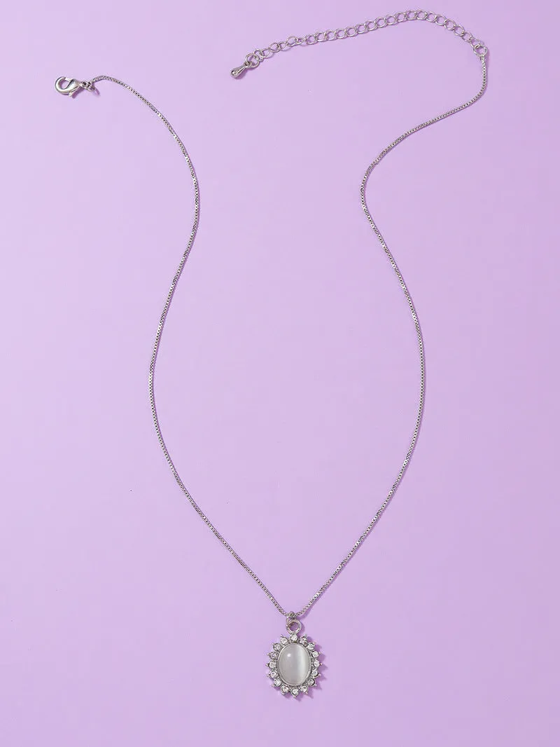 Trendy Necklace Set: Stylish Pendant Necklaces, Wholesale Asian Neckwear