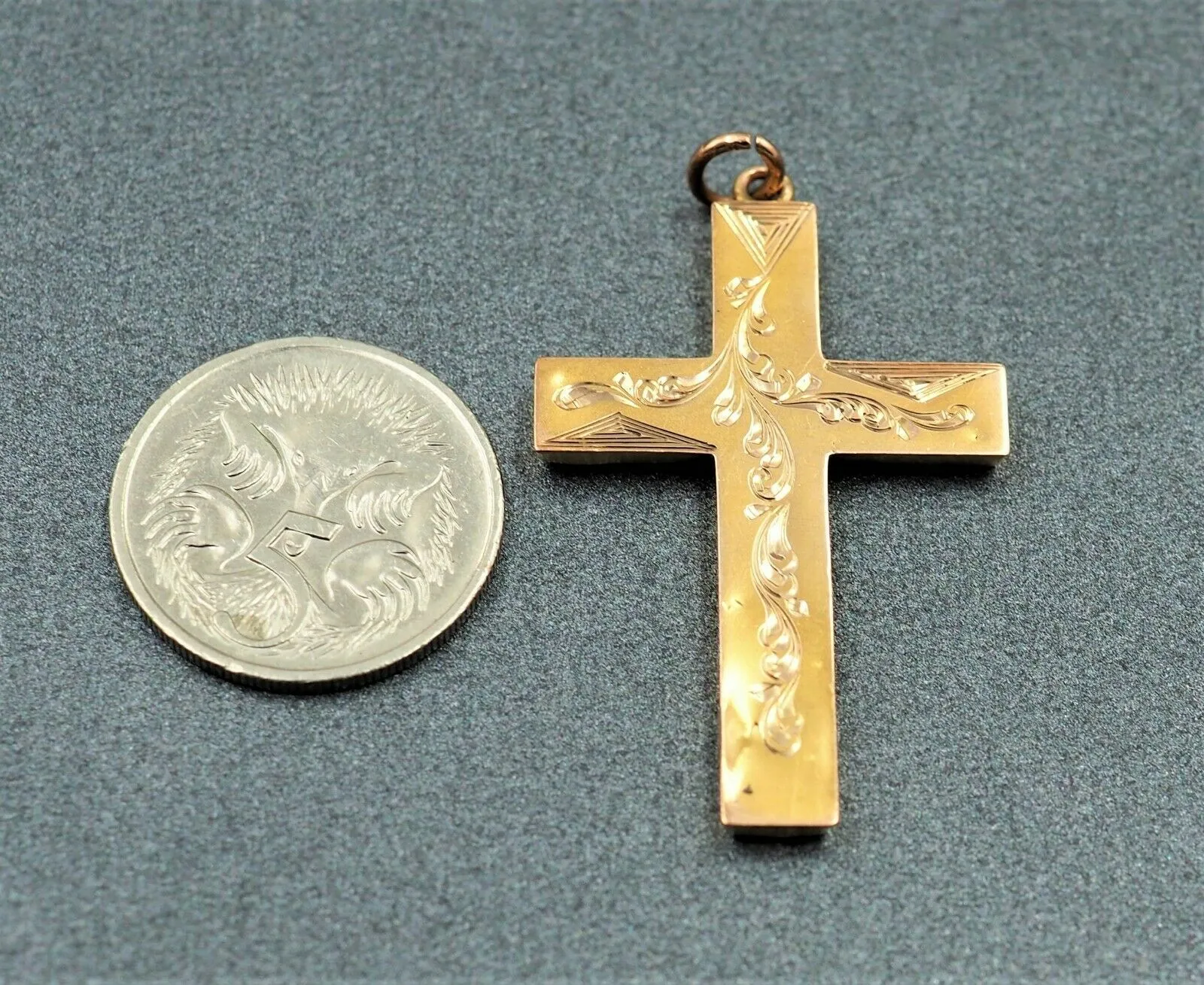 Vintage 14ct Yellow Gold Cross Pendant